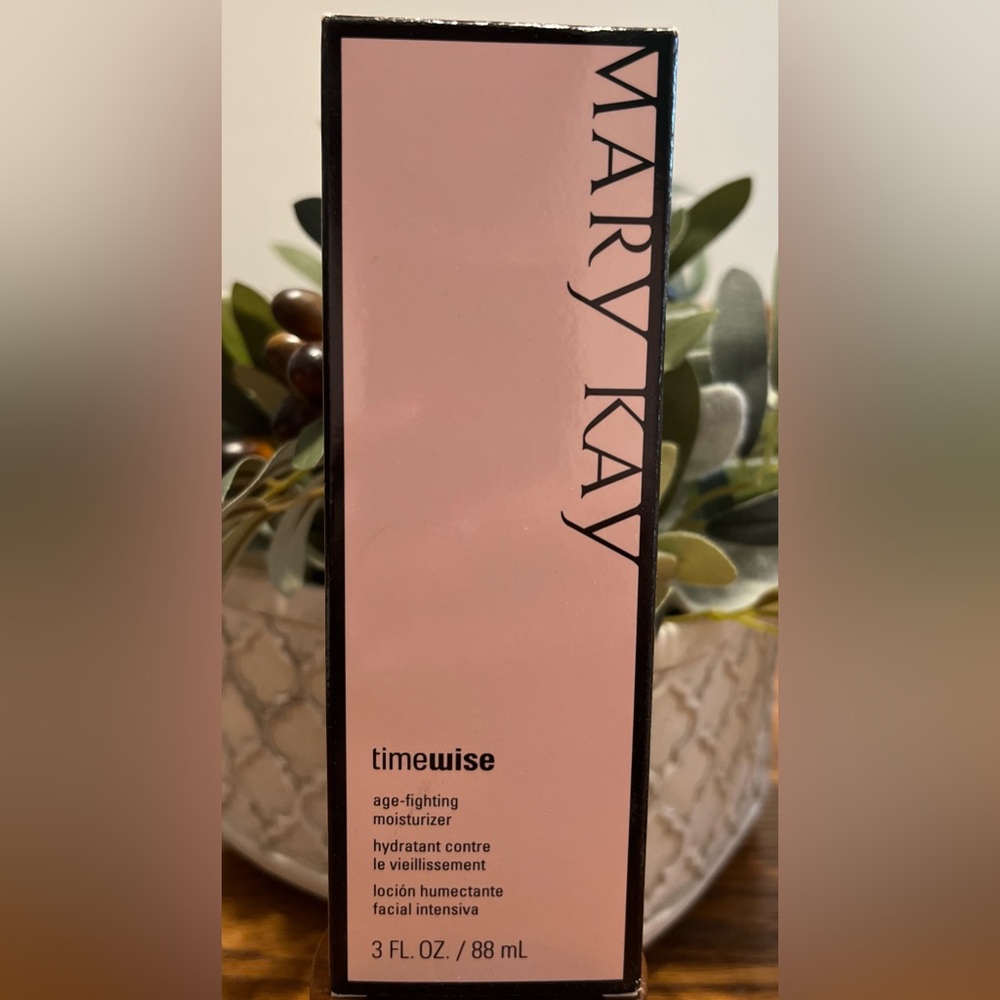 Mary Kay Time Wise Age-Fighting Moisturizer